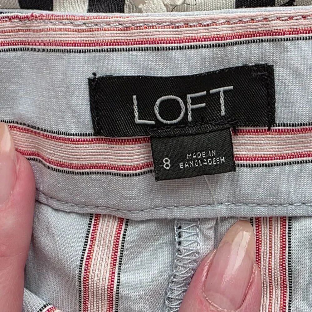 Loft Ruffle Detail Shorts Sz 8 - Picture 3 of 3